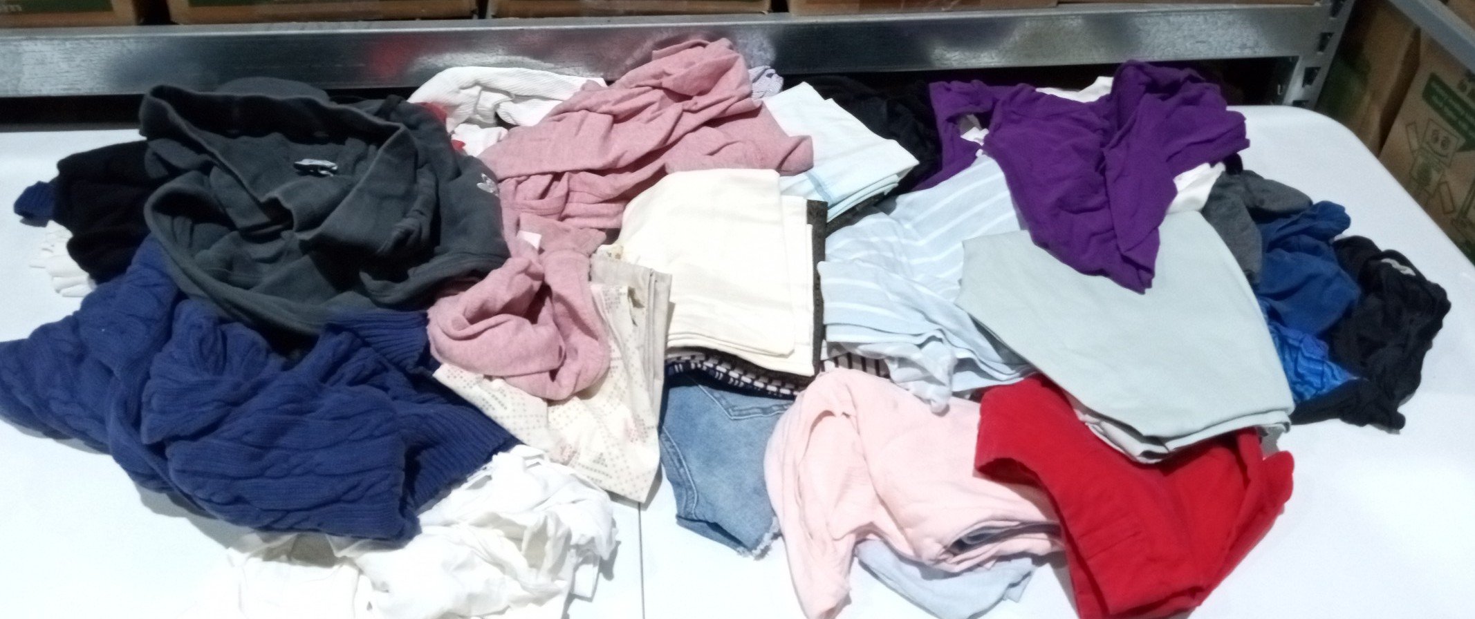 Liquidation Sale of Mixed Clothes & Some Assorted Sheets! #A38