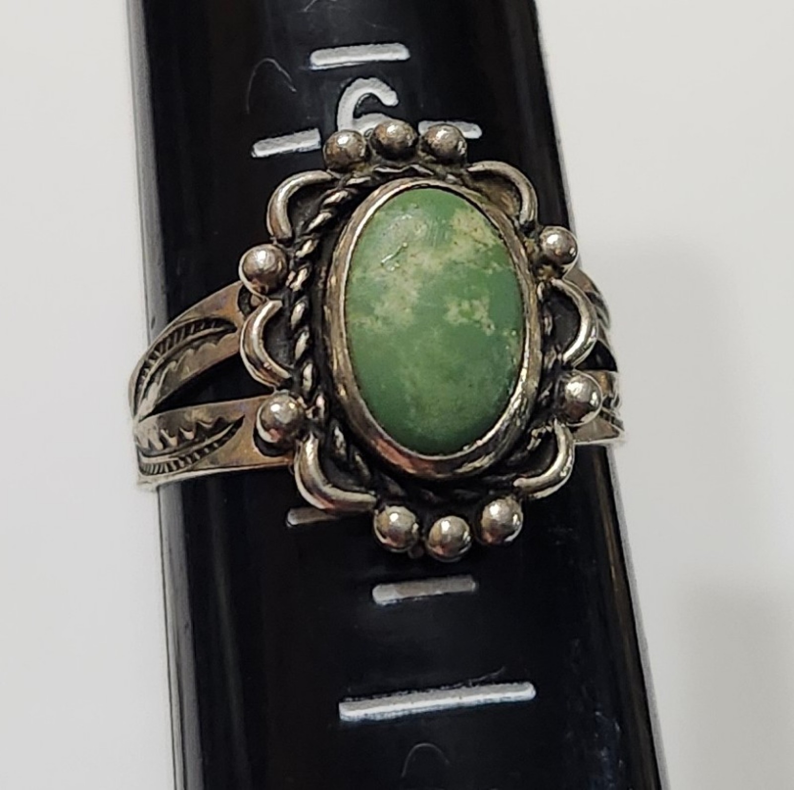 Vtg Native American Sterling Silver Green Turquoise Southwestern Ring Size 6.5