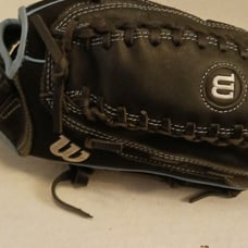 Wilon fast pitch glove