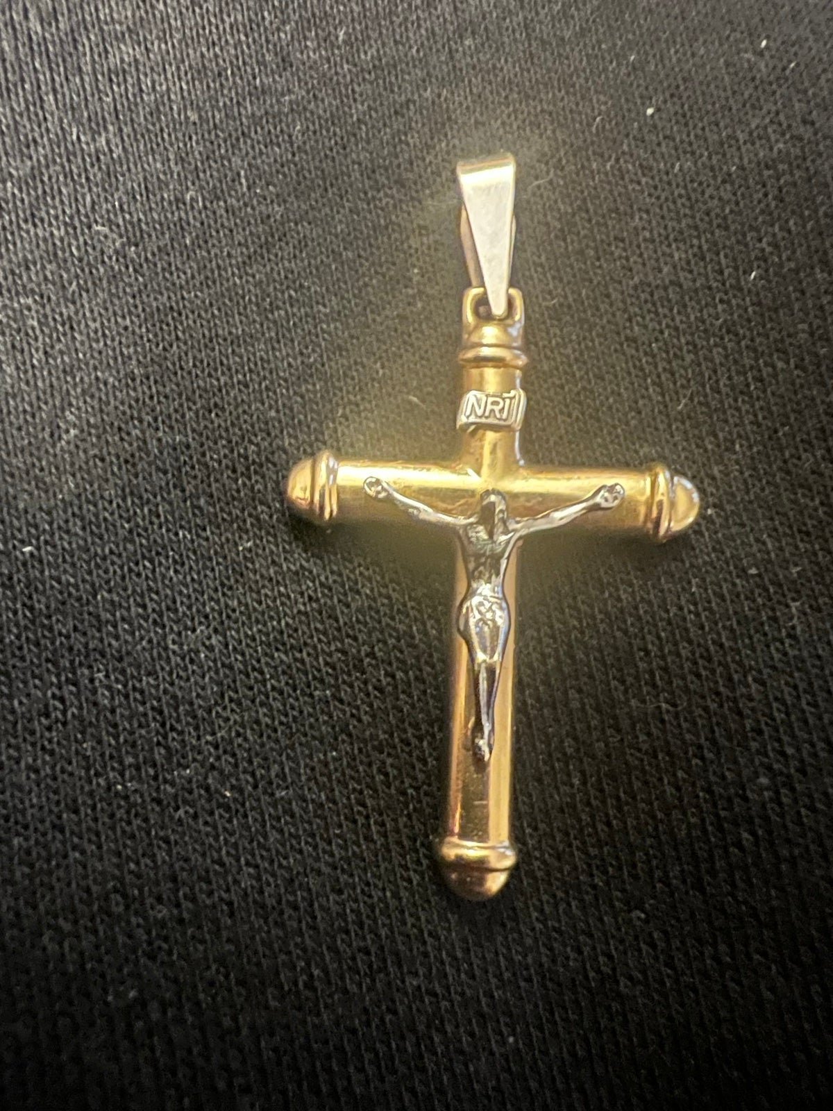 14 k gold yellow / white Cross pendant