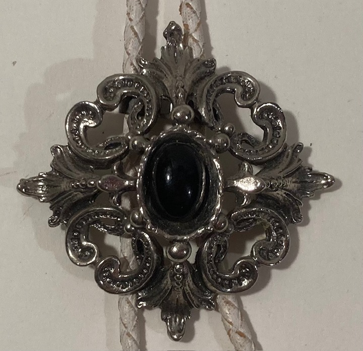 Vintage Metal Bolo Tie, Nice Black Onyx Stone Design, Nice Western Design
