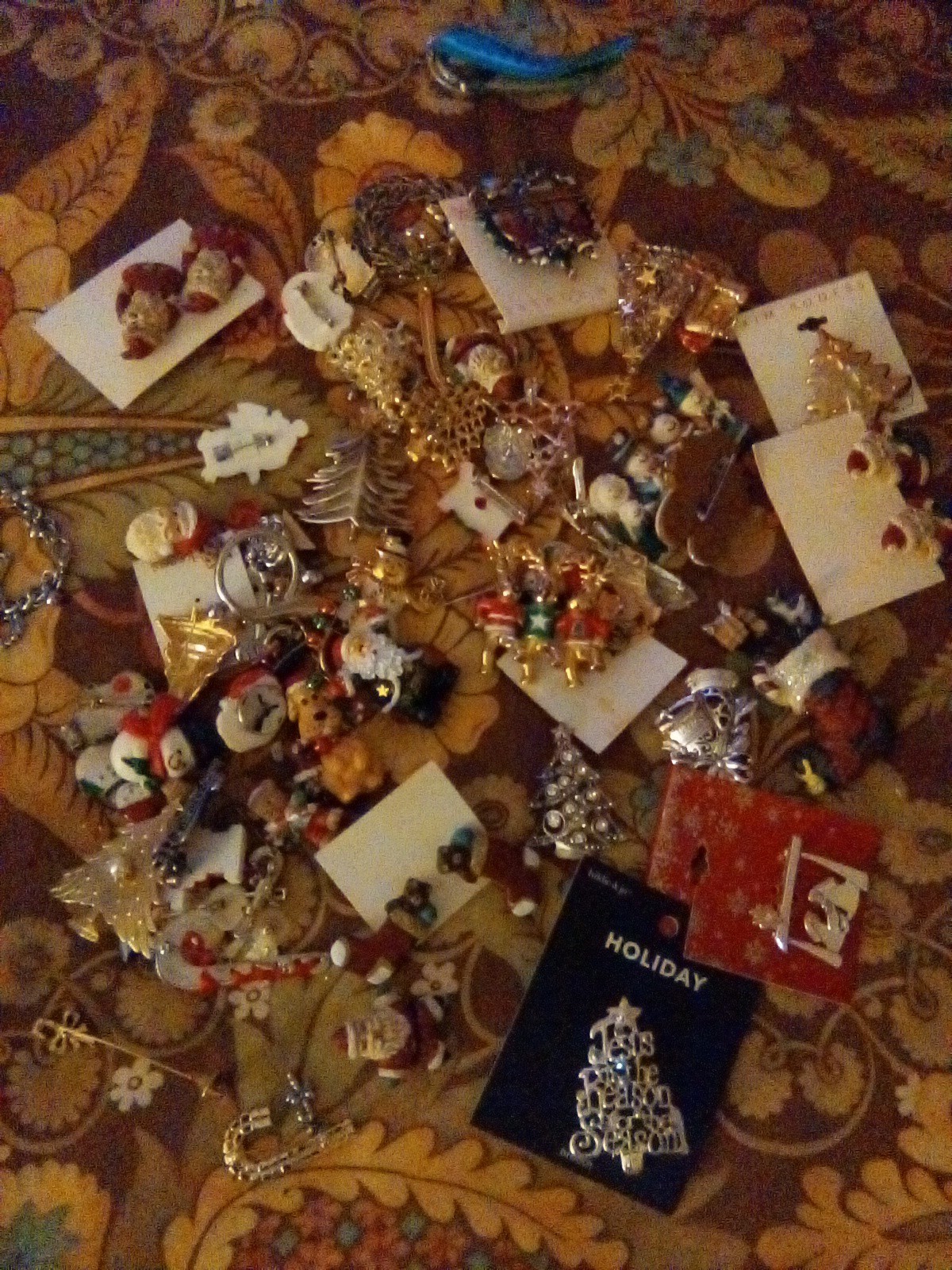 Christmas assorted Jewelry Lot