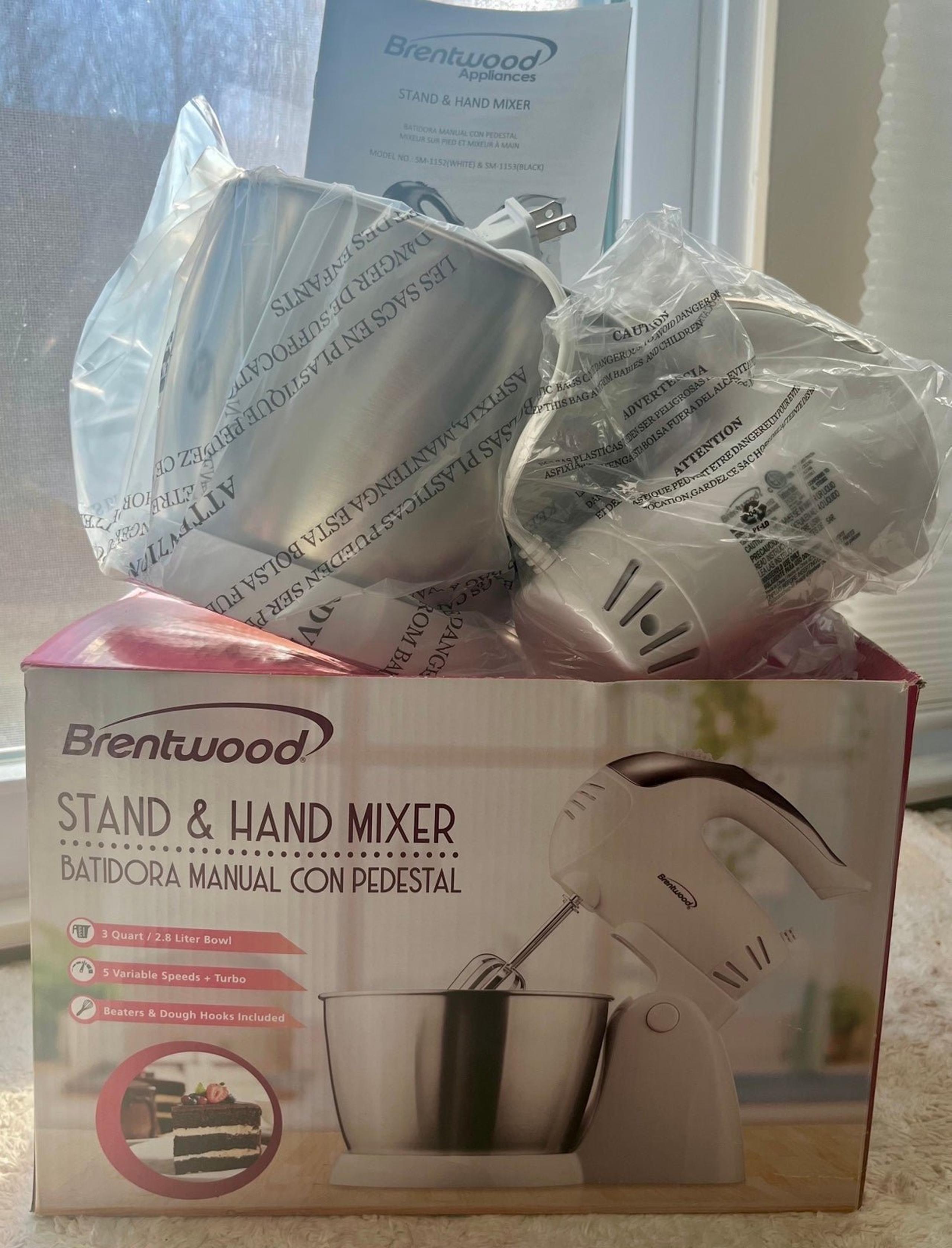NIB Brentwood 5 speed stand & hand mixer in white - 2.8L bowl