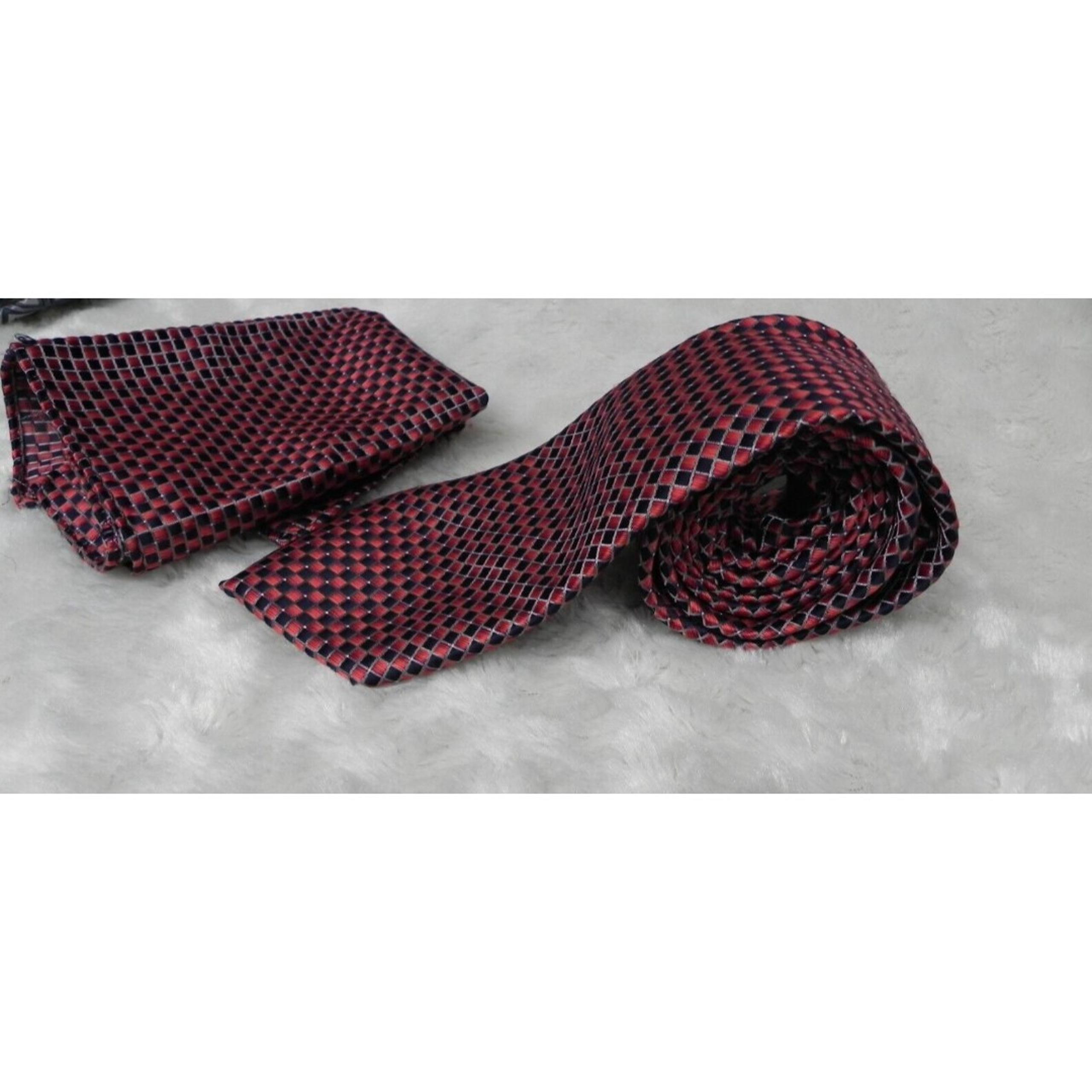 Men's VTG Alexander Julian Colours Red Black Checkered Necktie and Handkerchief