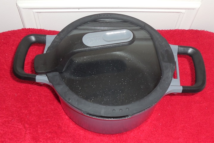 VGUC Berghoff GEM Non-stick 2-Handle Stockpot 8 3qt