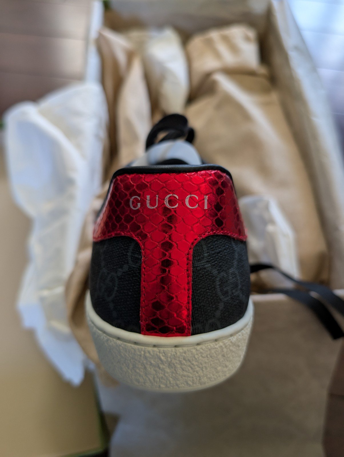 Gucci shoes 7 US