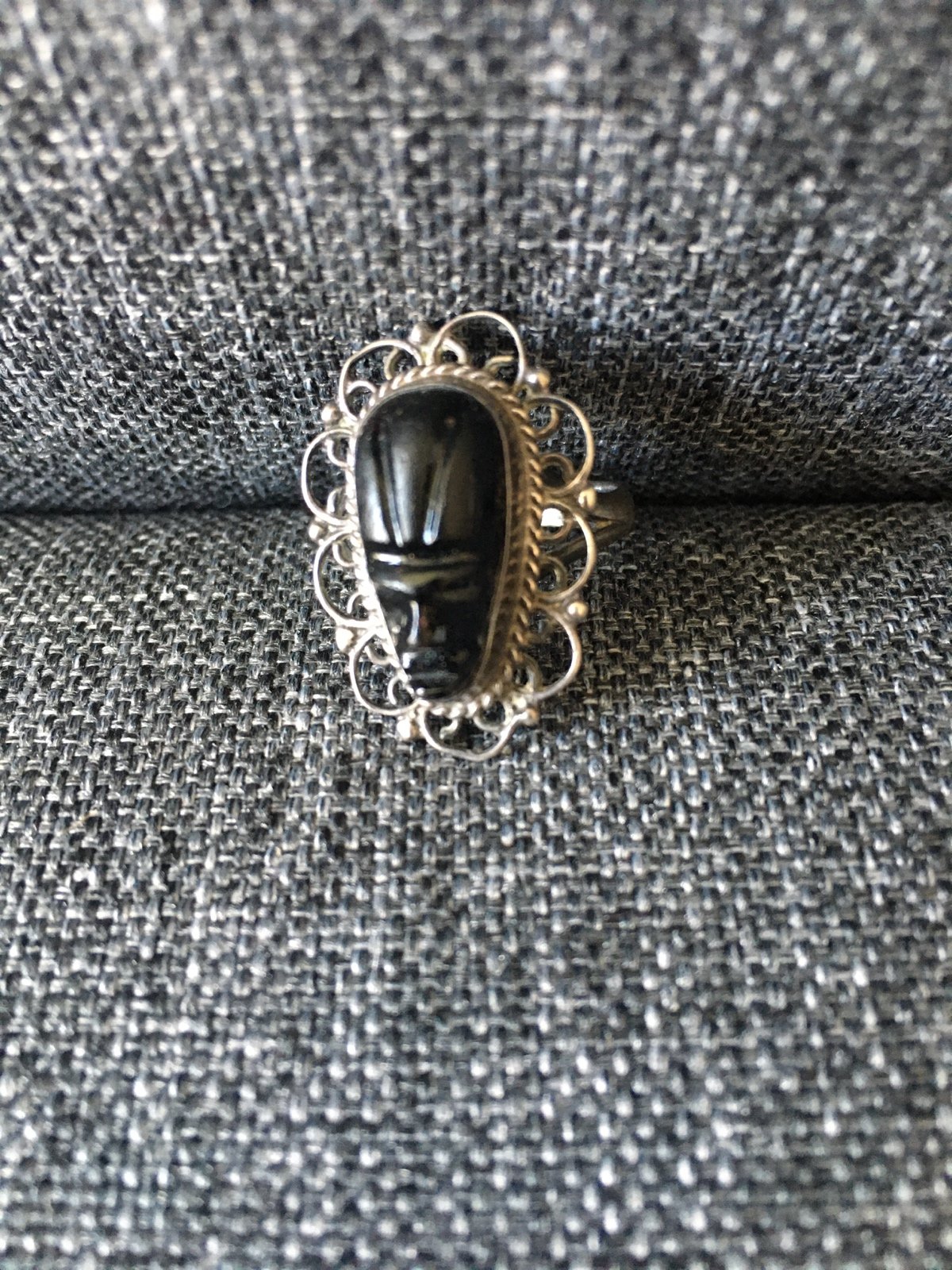 Vintage Silver and black Onyx ring