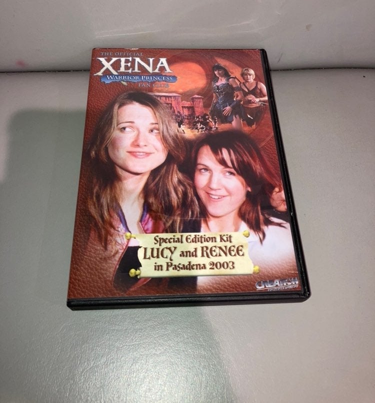 XENA (LUCY LAWLESS & RENEE O'CONNOR) 2003 SPECIAL EDITION KIT DVD