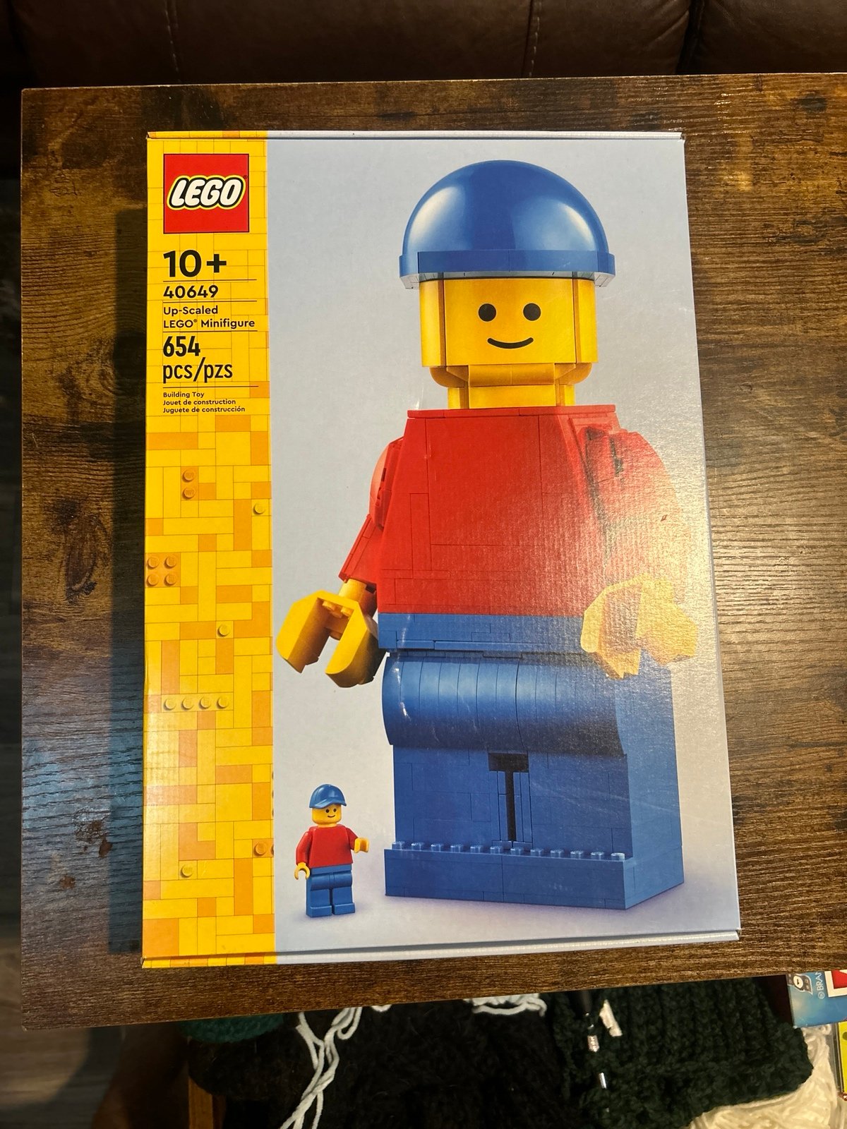 LEGO Minifigures Up-Scaled Minifigure 40649
