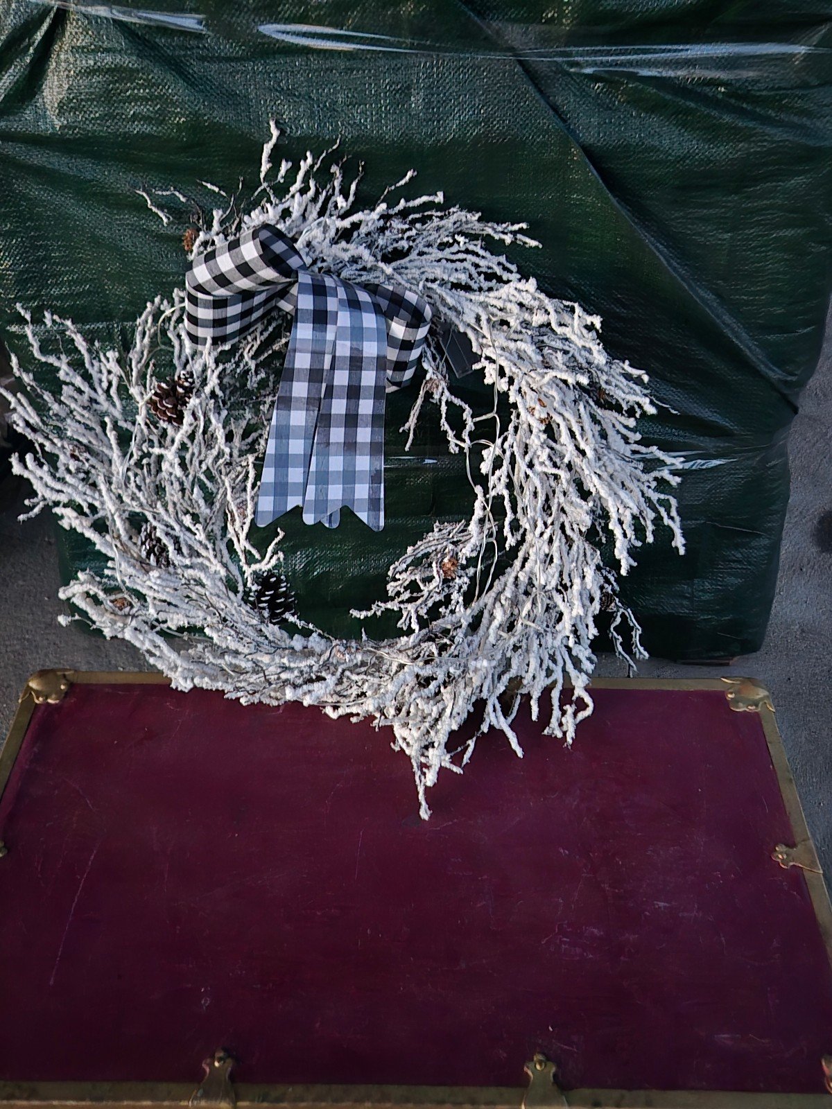 Pre lit Christmas wreath