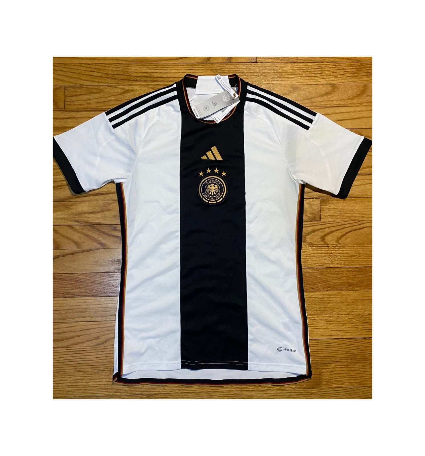 Adidas Germany Soccer 2022 Home Stadium Jersey Men’s Sz S New!!