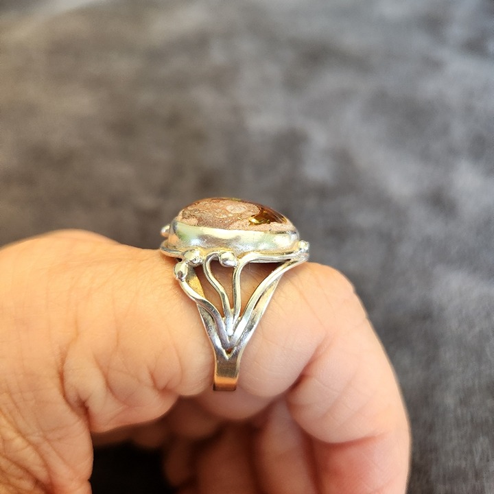 Vintage Elegant Sterling Silver Natural Stone Women's Ring Size 9