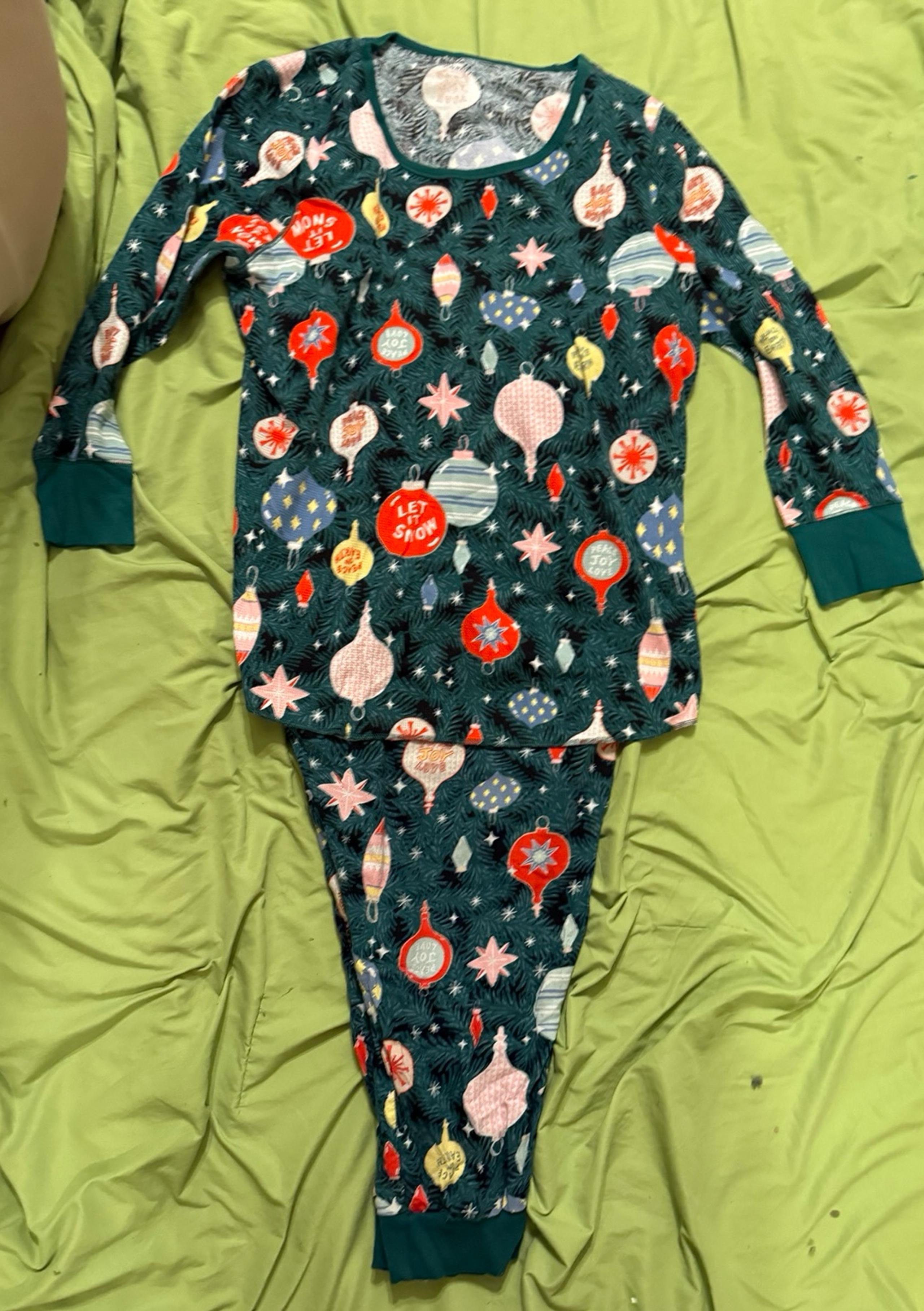 Old Navy Women’s Holiday Pajama Set 3XL
