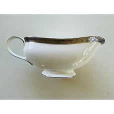 WATERFORD NEW Newgrange Platinum Fine China Gravy Boat