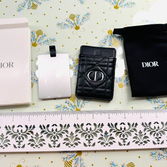 DIOR MAKEUP TRAVEL COMPACT MIRROR WITH ENVELOPE PROTECTOR IN DIOR BOX GIFTS 3467