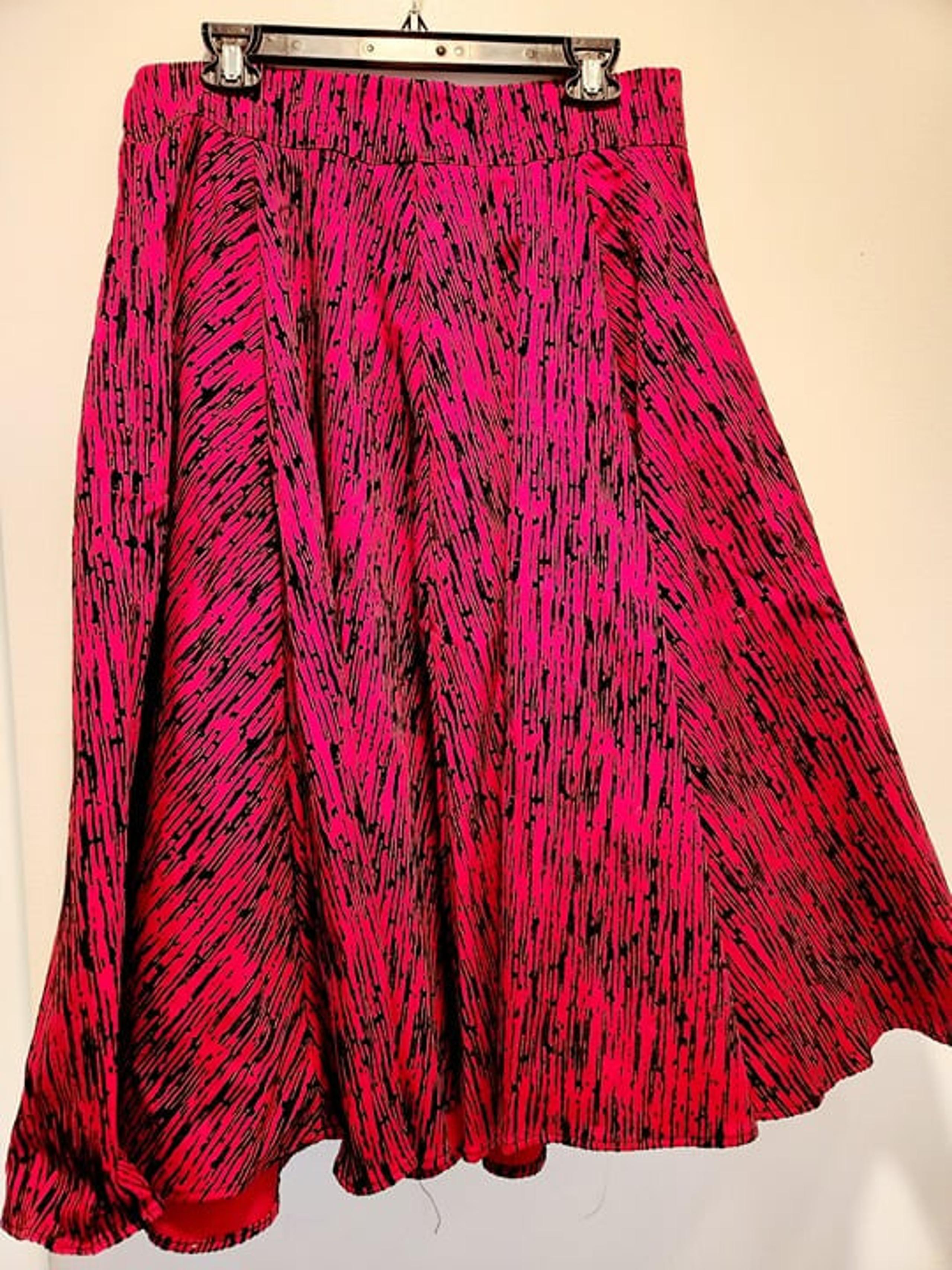 Pinup Girl Couture Doris Swing Skirt in Red Flocked Cotton Sateen XL