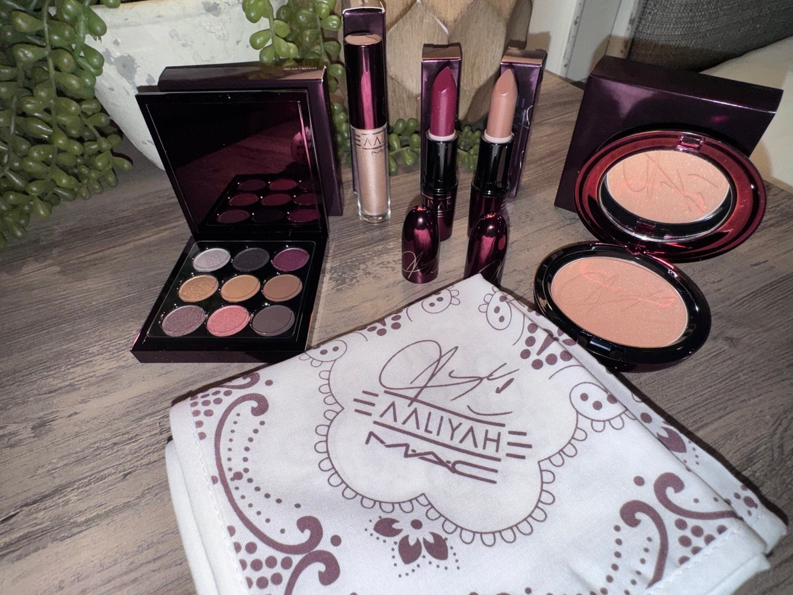 MAC x AALIYAH collection set