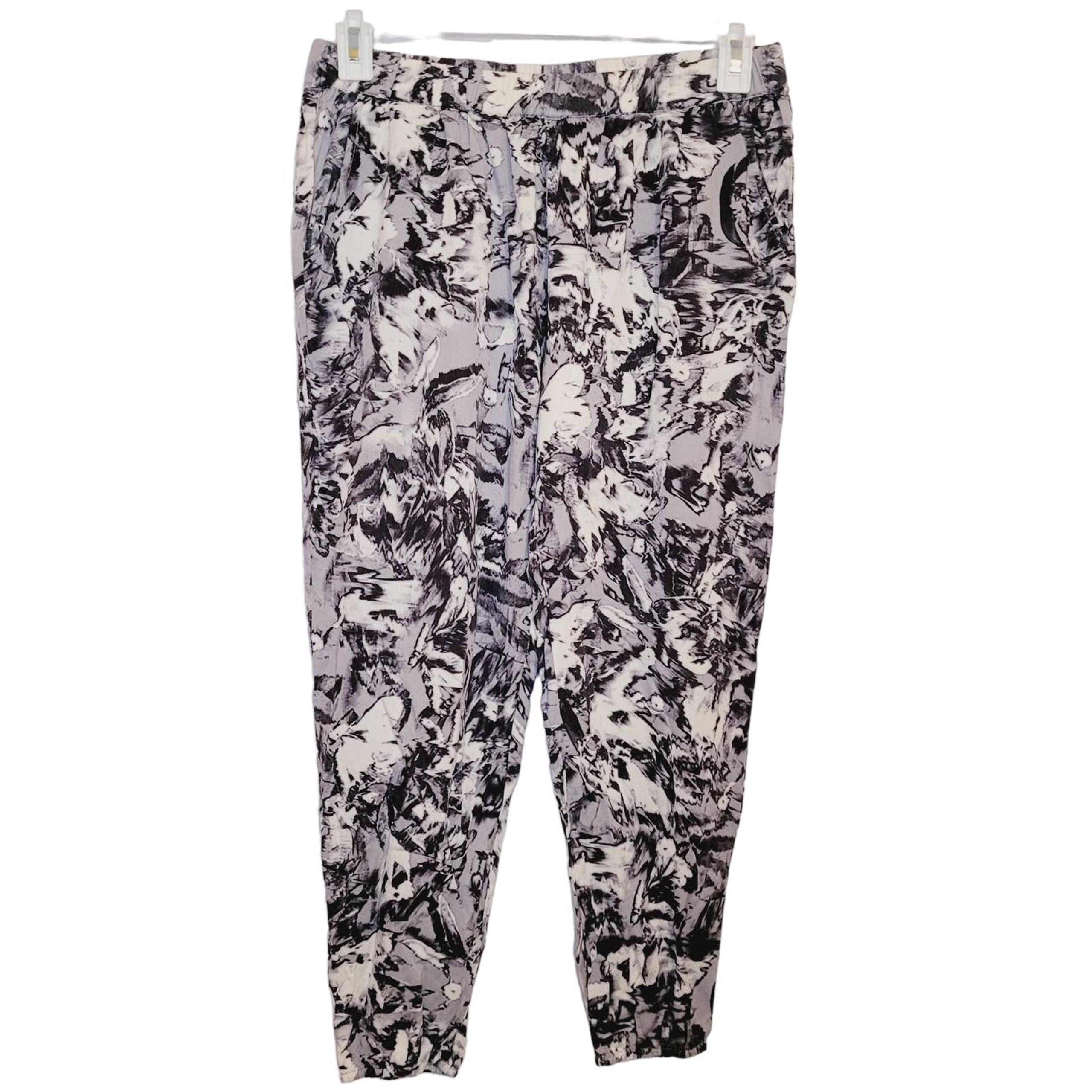 Fabletics womens black and white print athletic pull on active pants size Large
