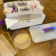 Wilton Decorating Set