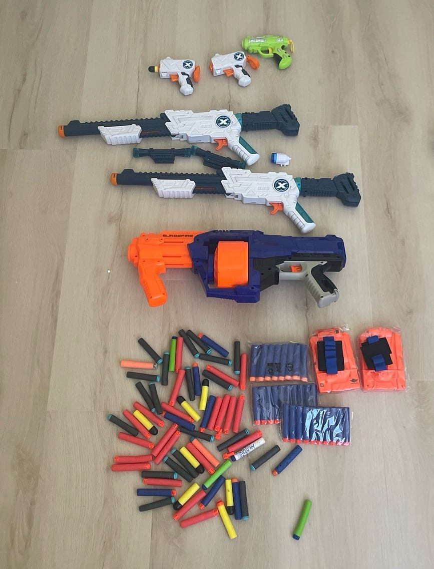 Bundle- Nerf guns lot incl brand new darts bullets, hours of fun, party time