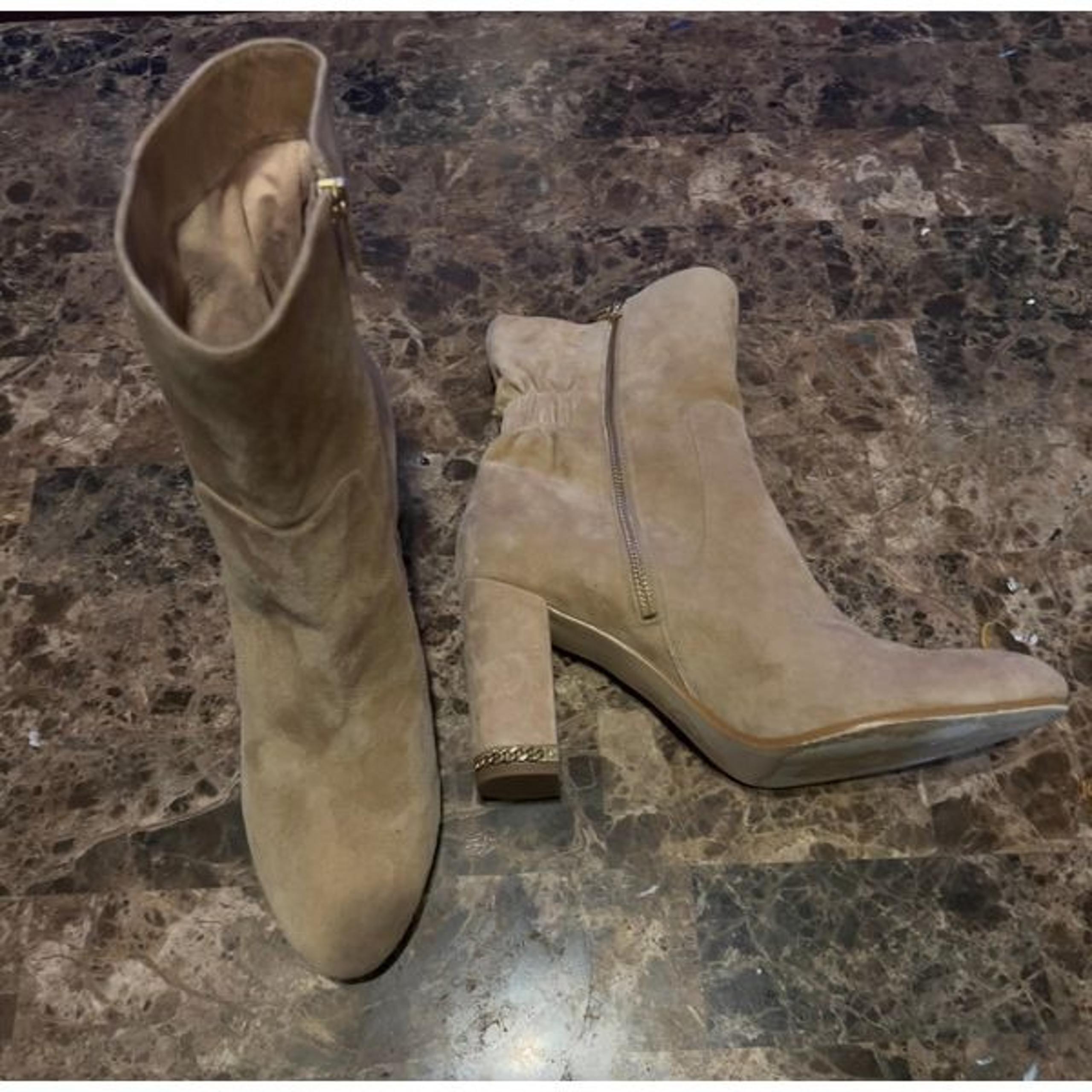 Michael Kors Women’s Tan Suede Chunky High Heel Zip Mid-Calf Boots 11M Pre-owned