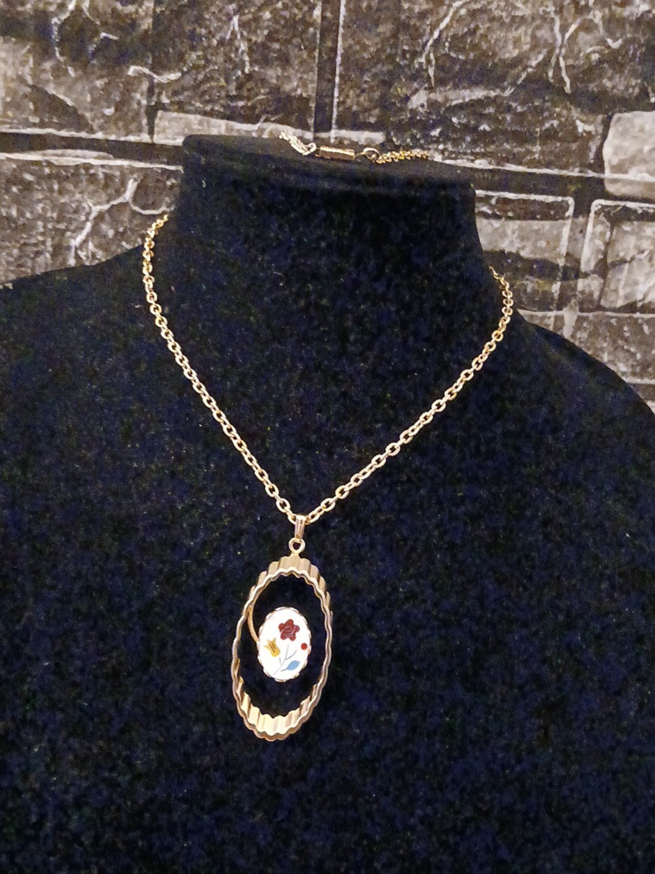 Vintage Hong Kong necklace