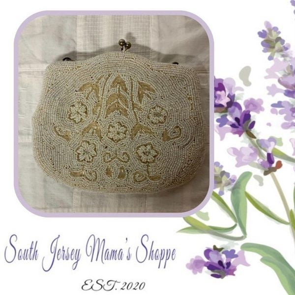 Vintage 1960s Beaded Floral Clutch Purse (P11)