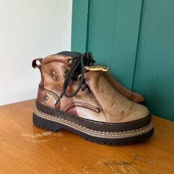 Georgia Boot Women’s Distressed Brown Metatarsal Guard Flap Steel Toe Lace-up Wo