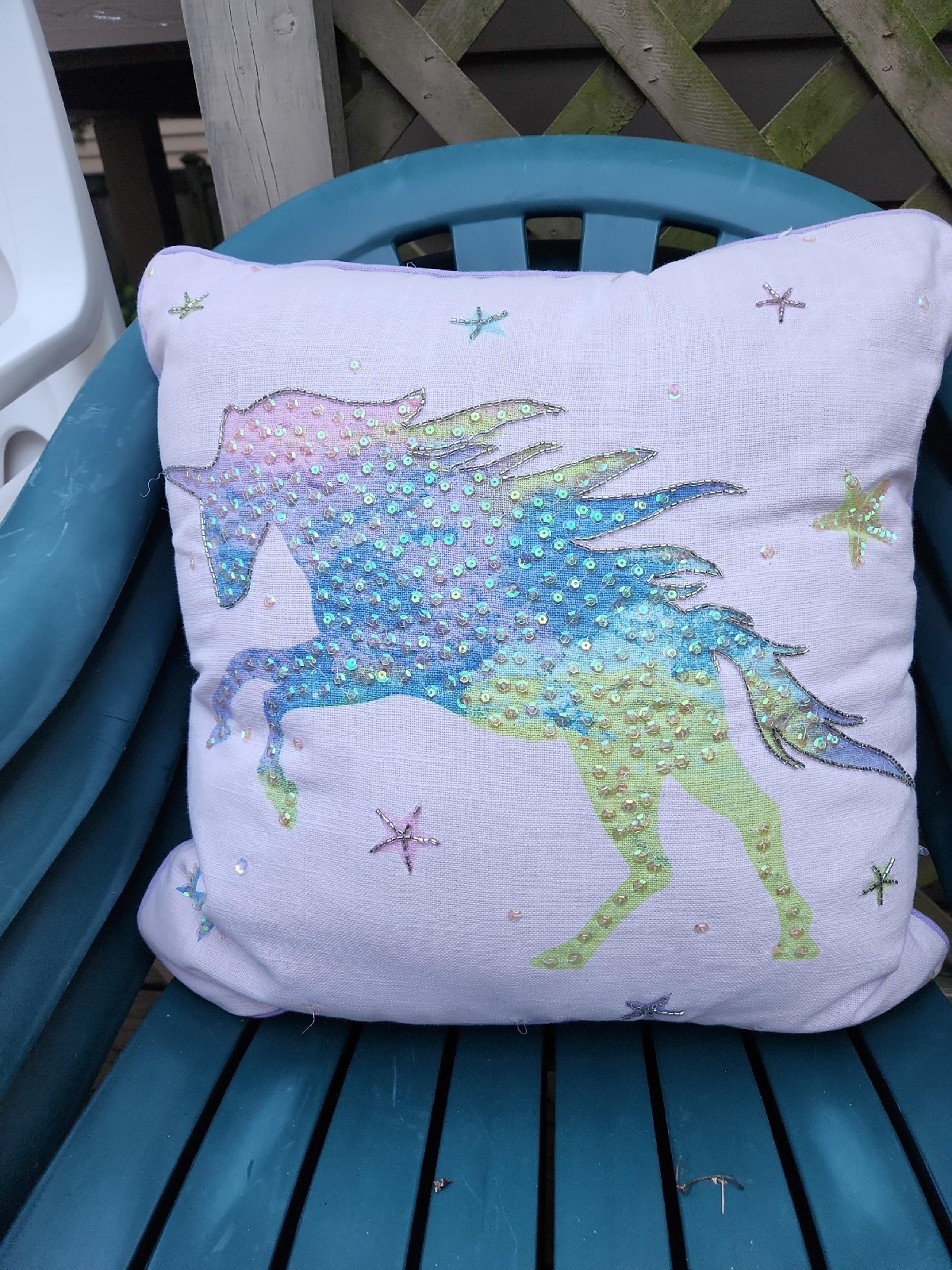 Girl's unicorn design pillow