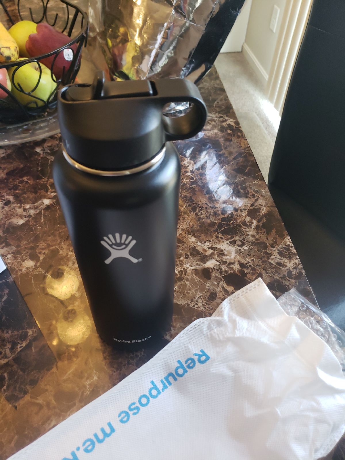 Hydro Flask 40oz black new