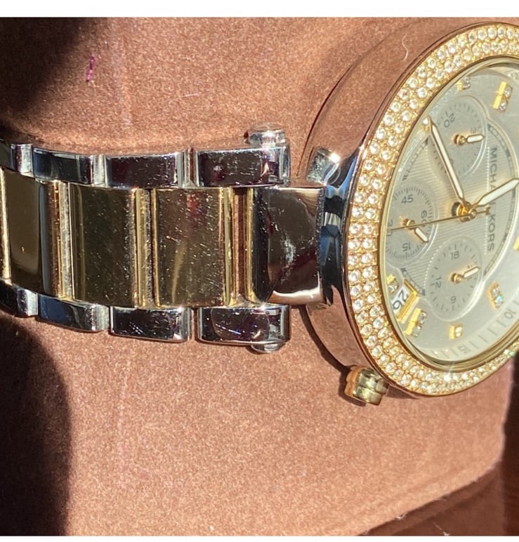 MICHAEL KORS Parker Quartz White Dial Two Tone Bracelet Ladies Watch - detail