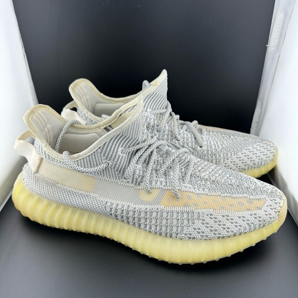 adidas Yeezy Boost 350 V2 Size 11.5 Men