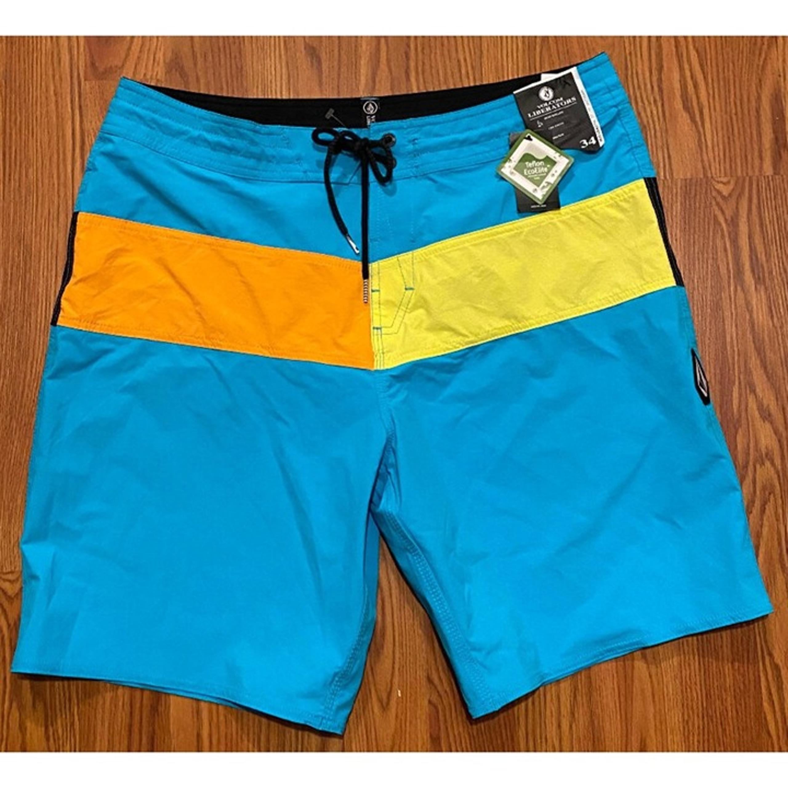 Volcom Vision Liberators Mens 34 8" Board Shorts Swim Trunks Colorblock NWT