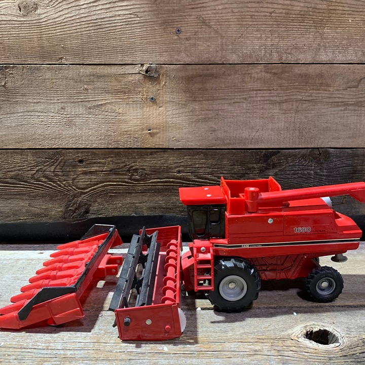 ERTL, Case International, 1680 Axial Flow Combine, 1:32 Scale, Diecast