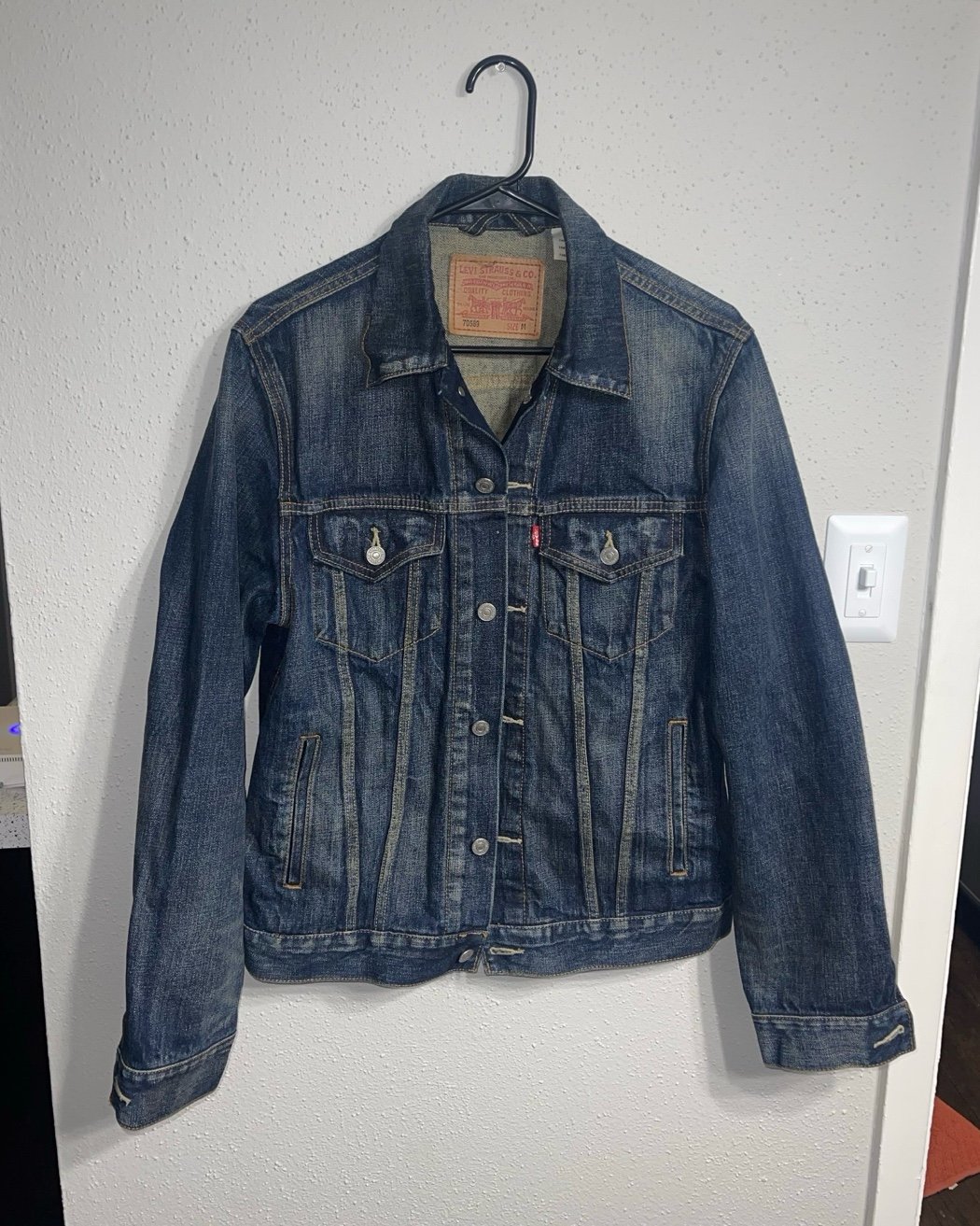 Levi’s Denim distressed jacket premium
