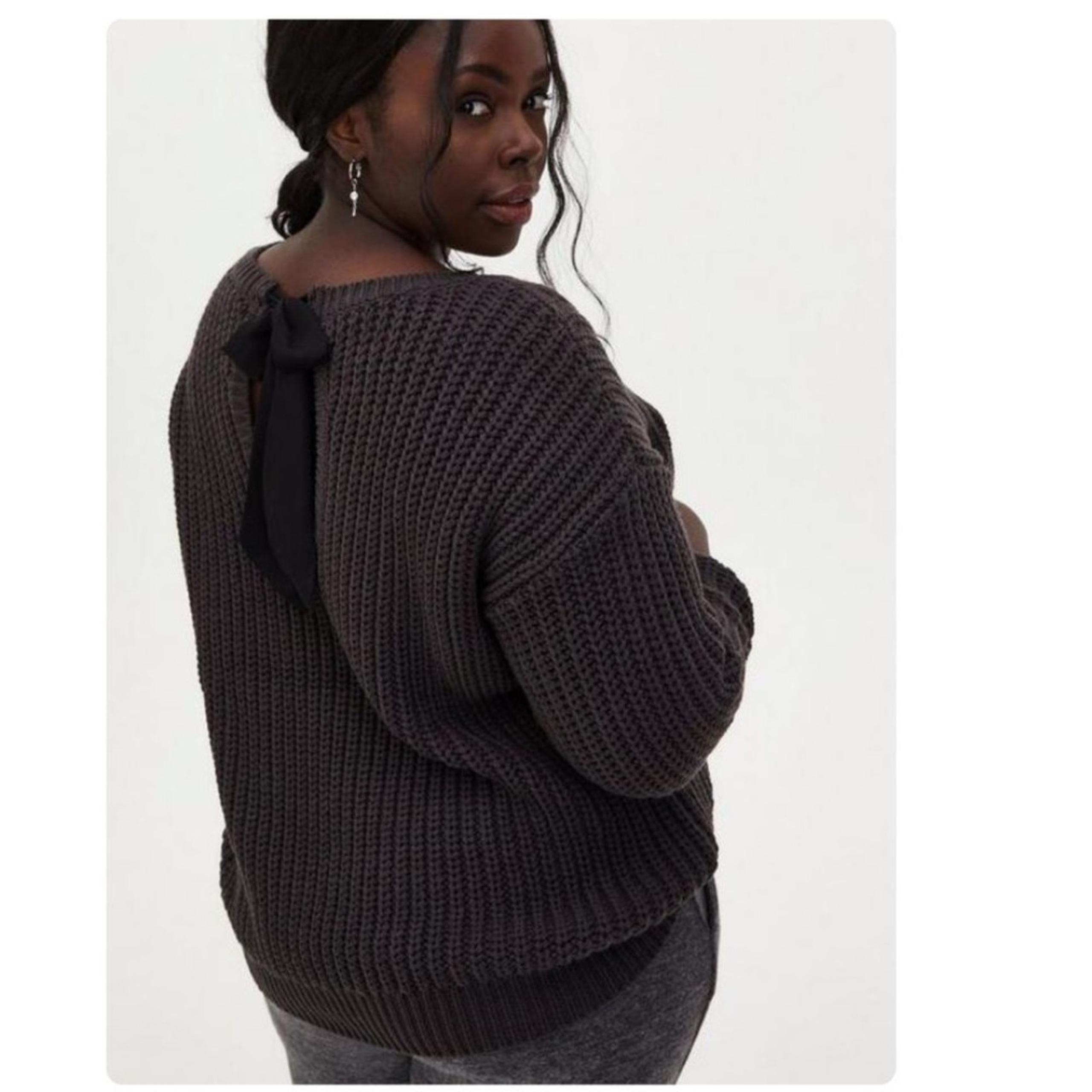 Torrid Chunky Pullover Tie Back Drop Shoulder Sweater size 2 purple rib trim