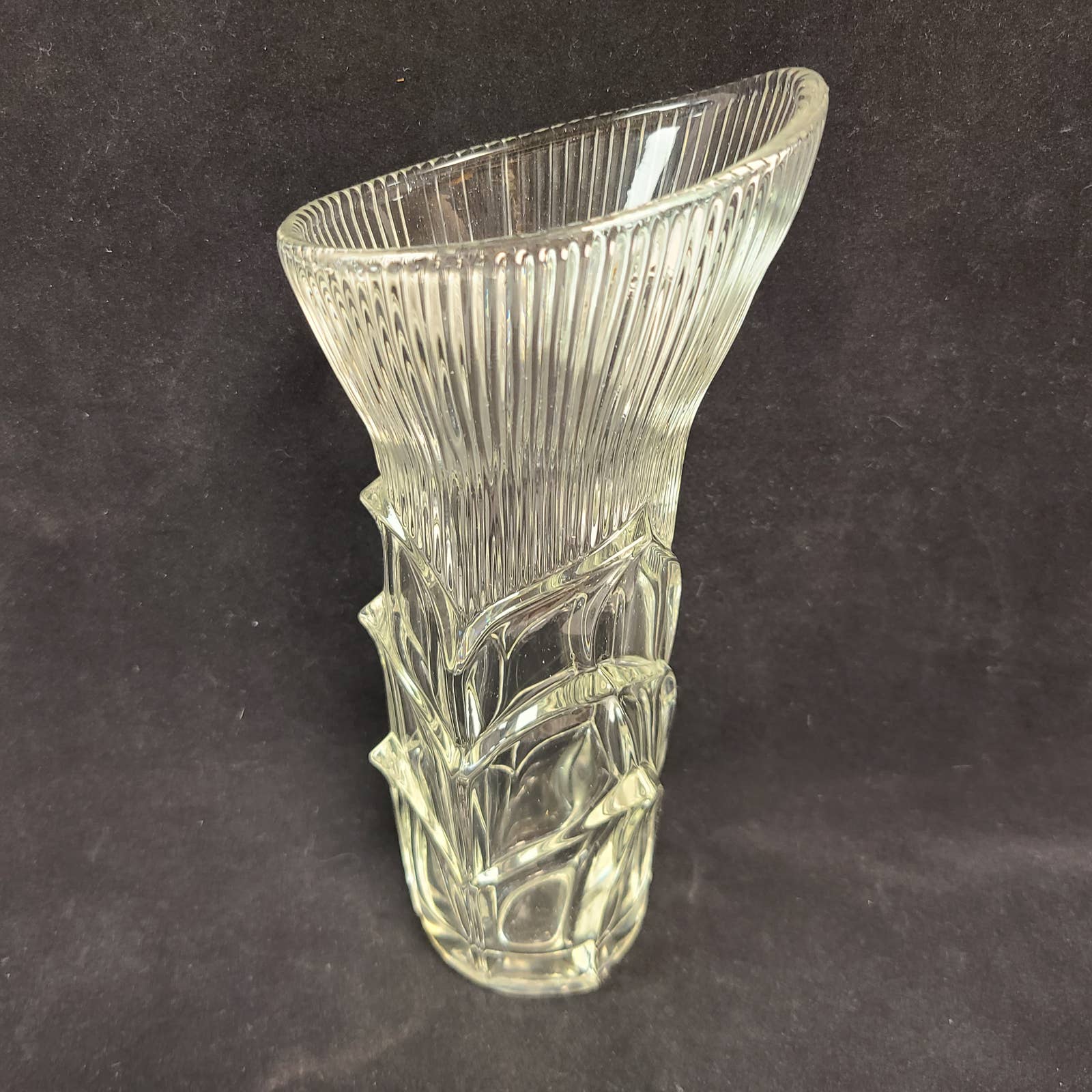 Vintage Clear Scalloped-Ribbed Vase