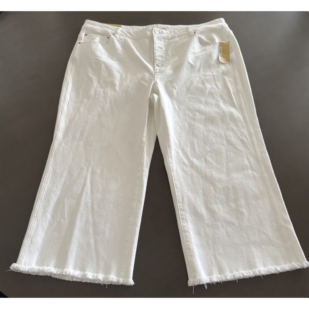 MICHAEL Michael Kors Women's Selma Cropped flare Jeans frayed hem white 22W