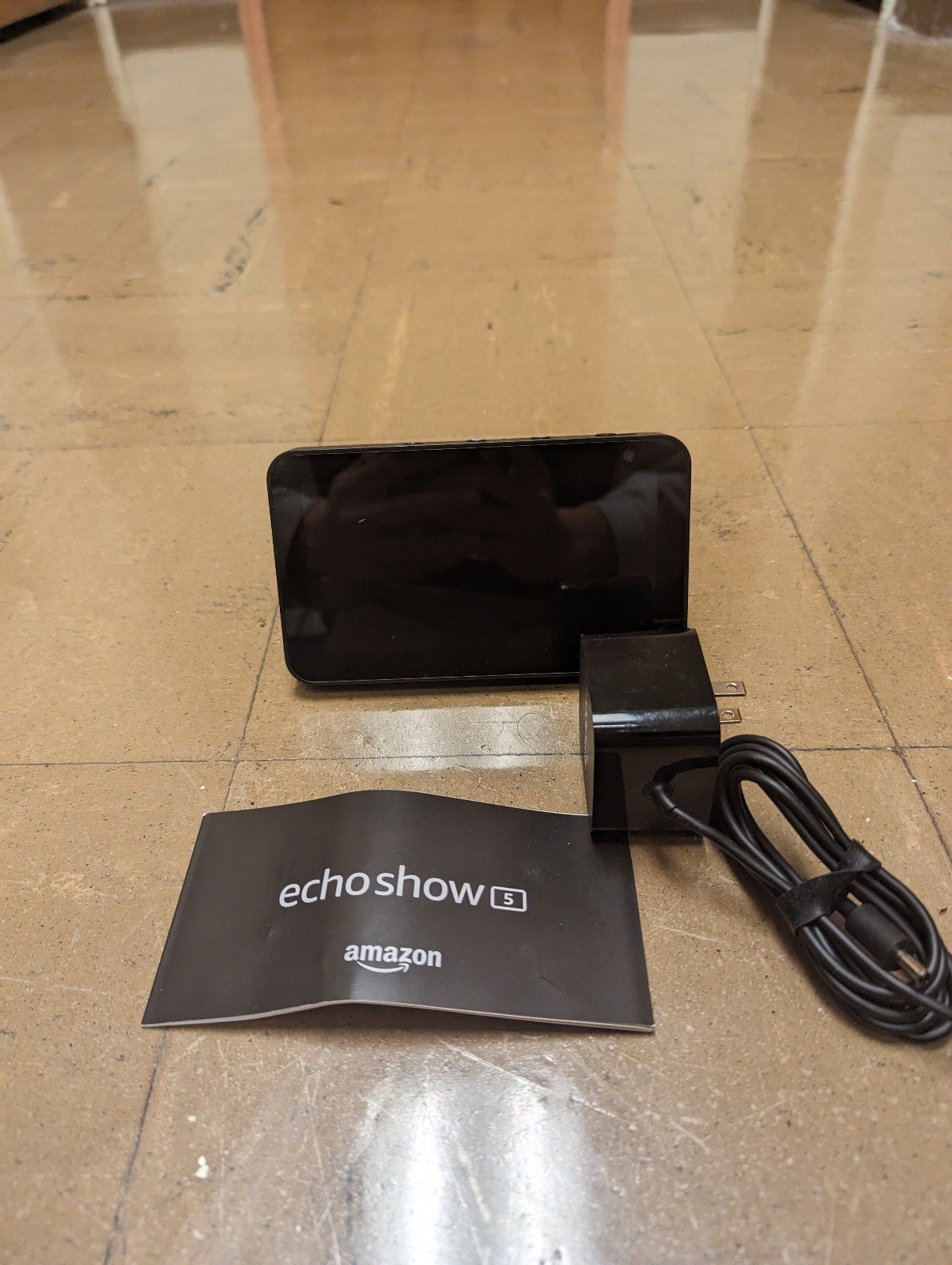 Amazon Echo Show 5 1st Gen in Charcoal