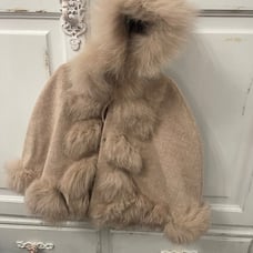 MI LOVES SIGNATURE Fox fur trim cape EUC