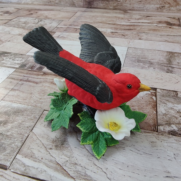 Lenox Fine Porcelain Scarlet Tanager 1992 Bird Figurine Handcrafted 5