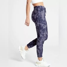 Athleta Farallon Printed Joggers in Inversion Medieval Violet Size 18