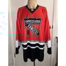 Vancouver Rangers Jr Red Hockey Jersey Men’s Sports Shirt # 7 Gerrard Sz M