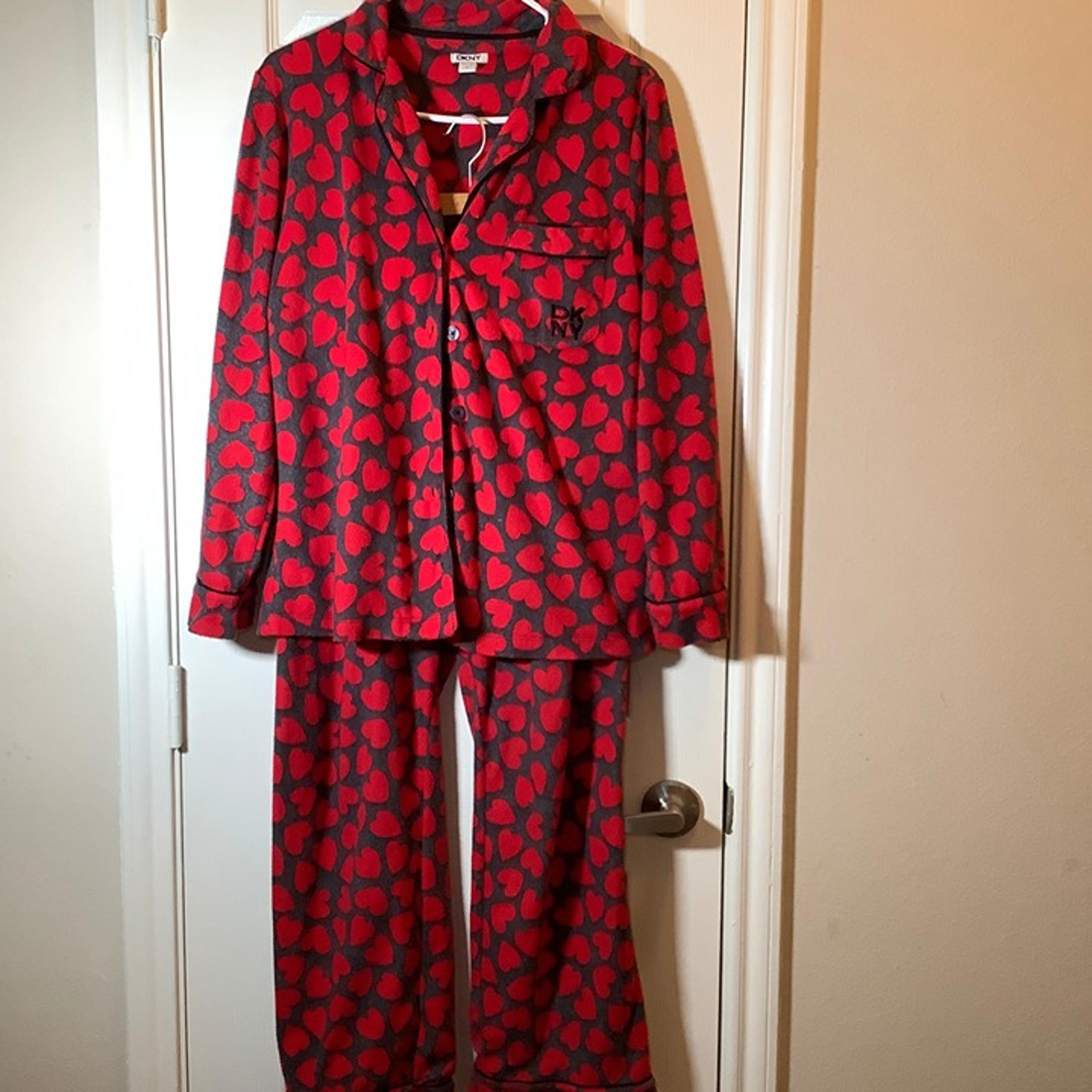 DKNY Womens Hearts Print Long-sleeved Cotton-blend Pajama set