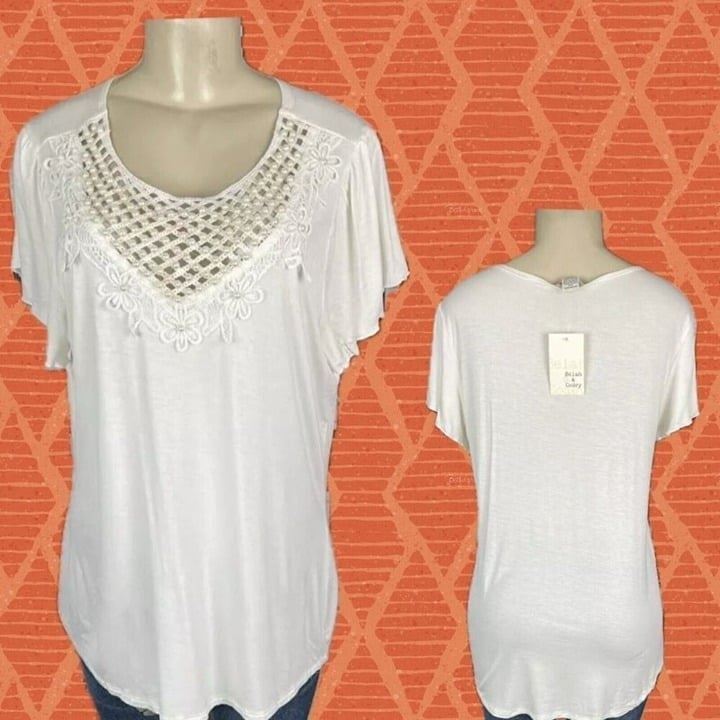Belah & Cody XL Eggshell Faux Pearl Weave Applique Floral Neck Short Sleeve Top