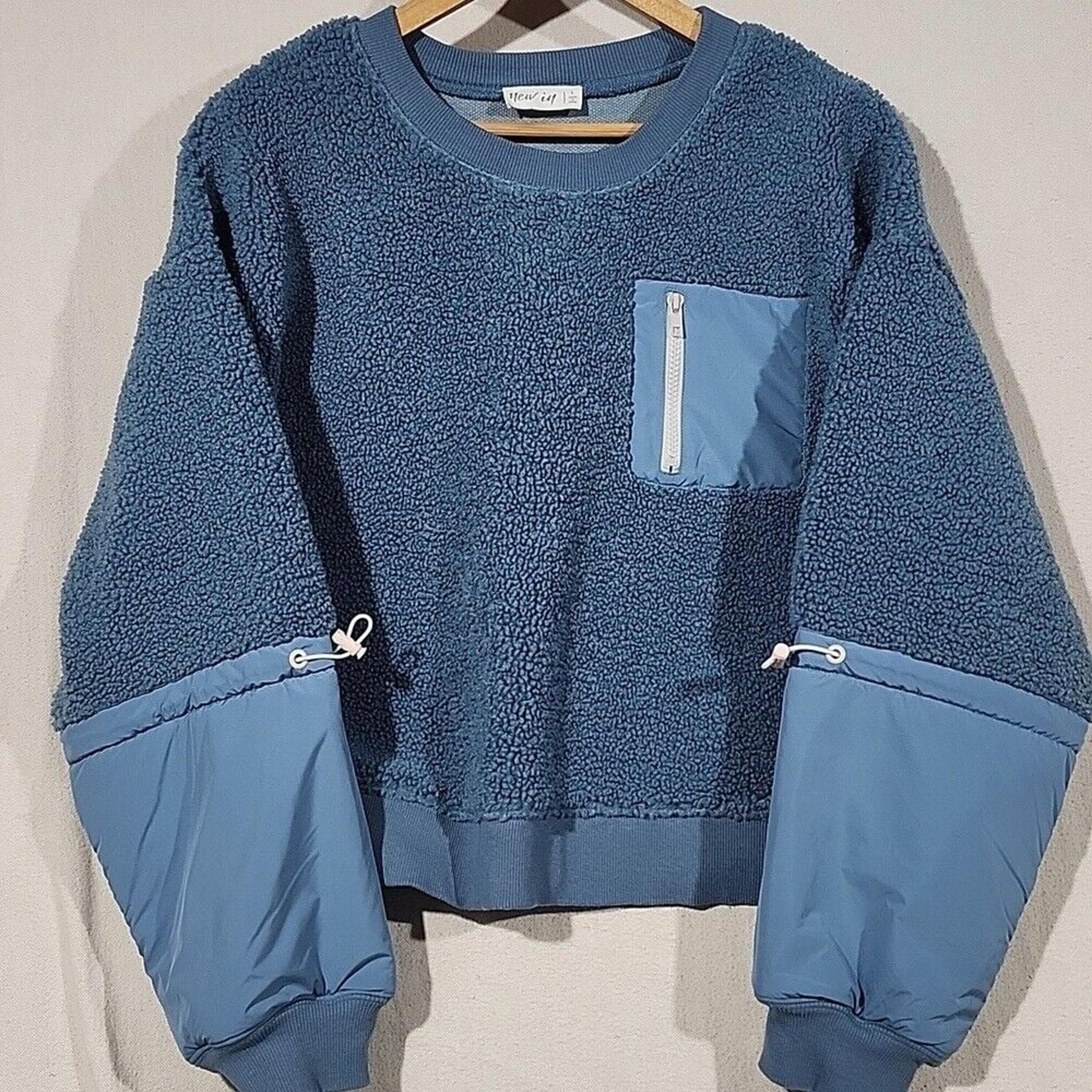 New In Aqua Blue Sherpa Crewneck Sweatshirt with Front Pocket Womens Size Large