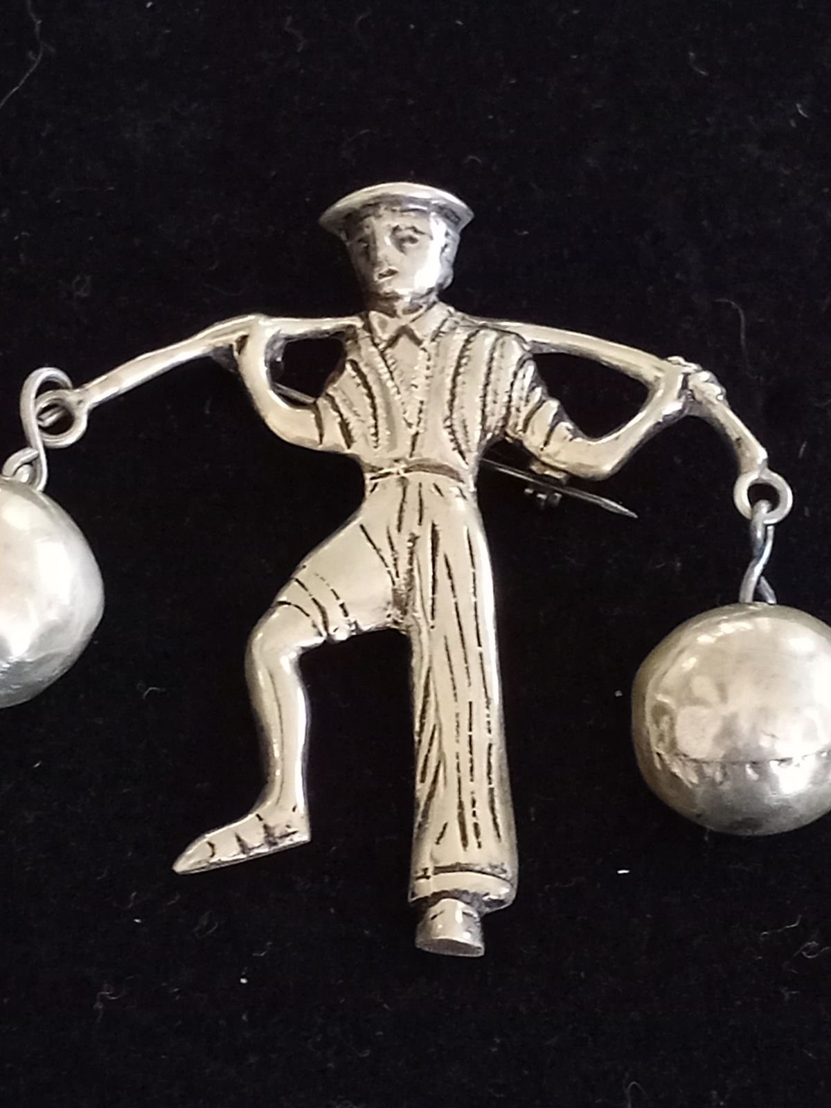 Rare Sterling silver Mexico man pin