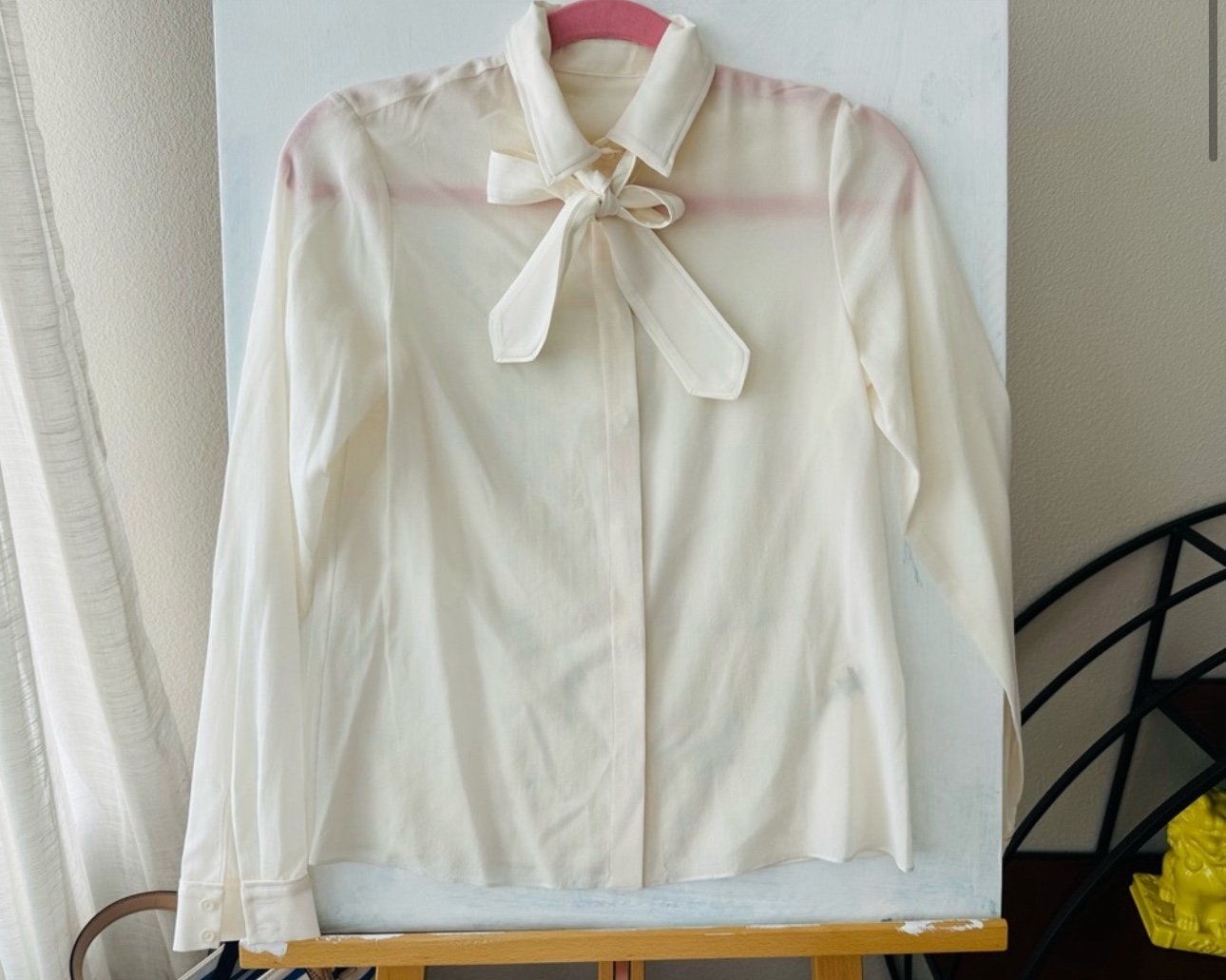 NWOT ALICE + OLIVIA JEANNIE BOW COLLAR BUTTON DOWN LONG SLEEVES Sz M