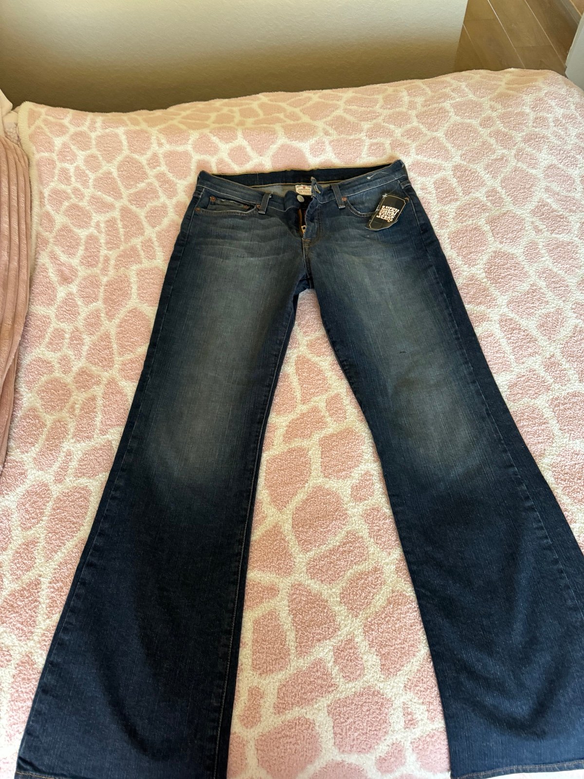 Woman's Lucky Brand Dungarees Sweet n Low Jeans Midrise Flare Size 30