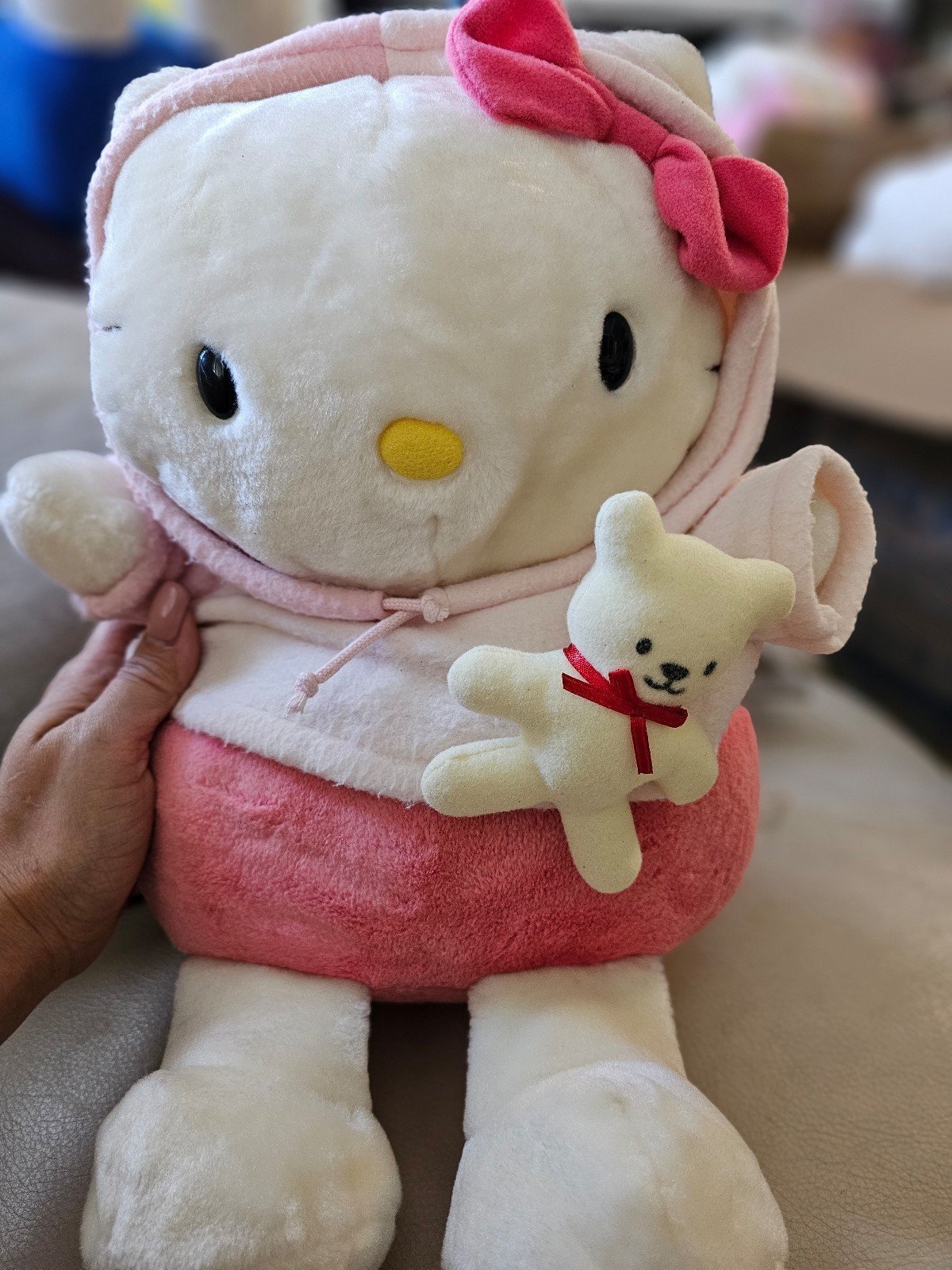 1997 winter hellokitty with bear